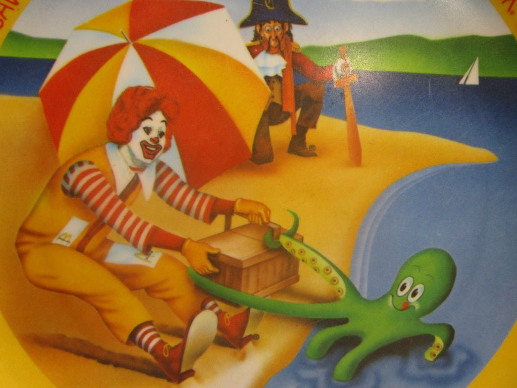 1993 McDonald's Plate Ronald on the Beach (82618) 10" - Cactus Jax Unique Collectibles