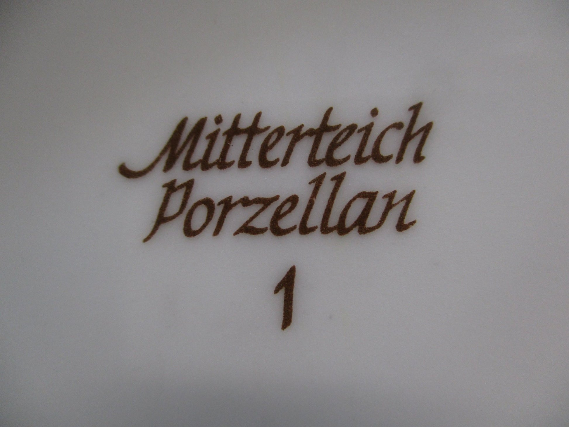 Mitterteich Porzellan Plate Clock (74714 - Cactus Jax Unique Collectibles
