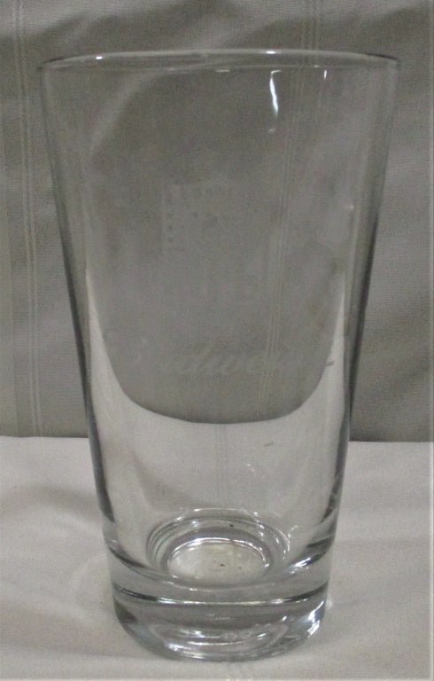 NFL Budweiser Raiders Glass (74674 - Cactus Jax Unique Collectibles