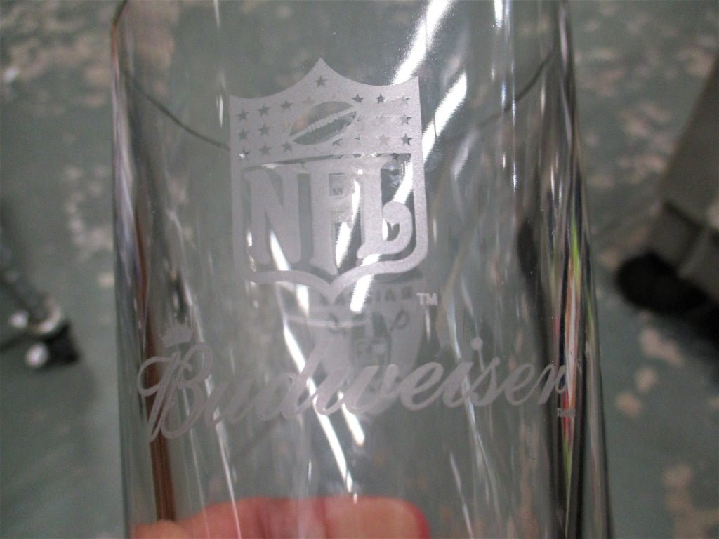 NFL Budweiser Raiders Glass (74674 - Cactus Jax Unique Collectibles