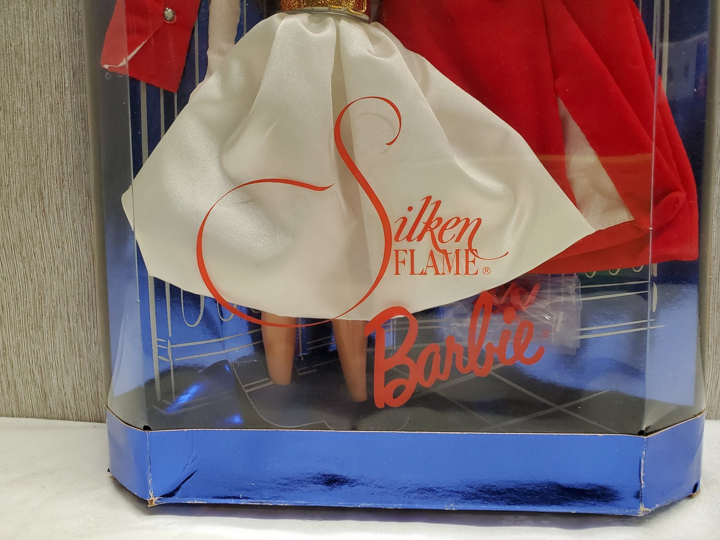Silken Flame Barbie 1997 #18449 - Cactus Jax Unique Collectibles