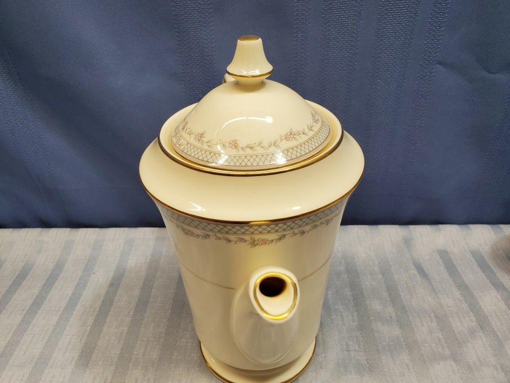 Tea Pot by Mikasa Fine Ivory Ashley Hall [34432 - Cactus Jax Unique Collectibles